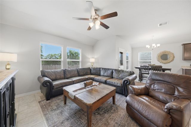 711 Davy Street, Brenham, TX 77833