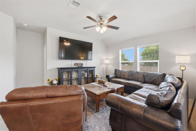 711 Davy Street, Brenham, TX 77833