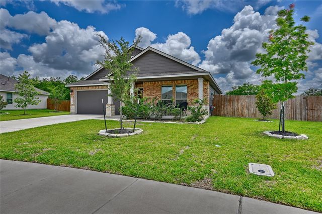711 Davy Street, Brenham, TX 77833