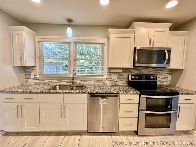 432 Northview Drive, Fayetteville, NC 28303