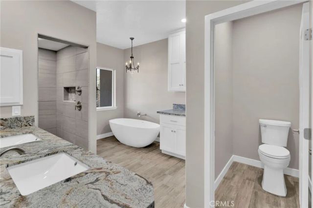13710 Iroquois Road, Apple Valley, CA 92307