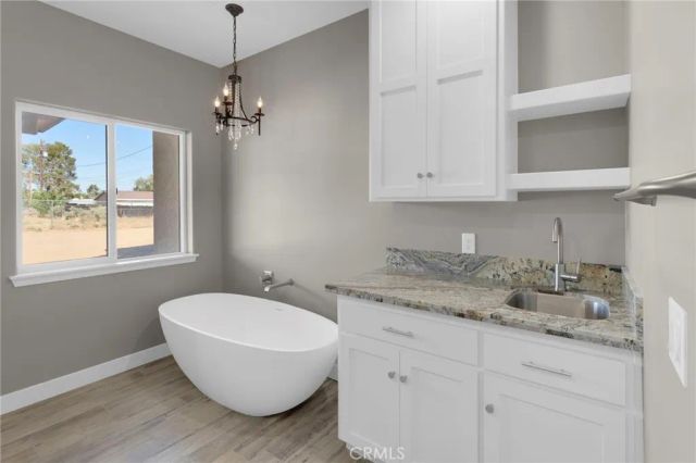 13710 Iroquois Road, Apple Valley, CA 92307
