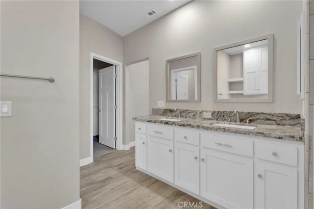 13710 Iroquois Road, Apple Valley, CA 92307