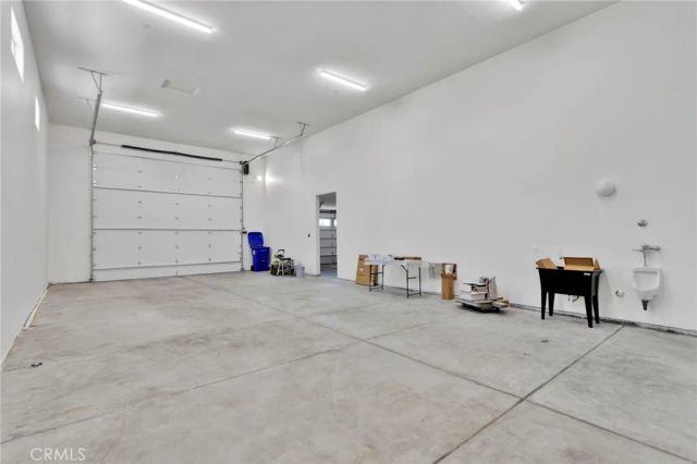 13710 Iroquois Road, Apple Valley, CA 92307