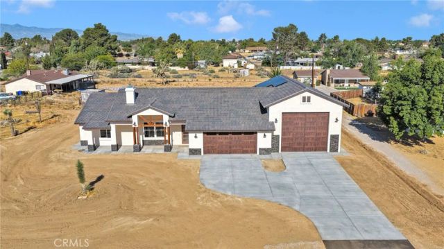 13710 Iroquois Road, Apple Valley, CA 92307