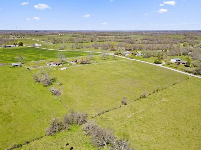 000 W Farm Road 64, Ash Grove, MO 65604