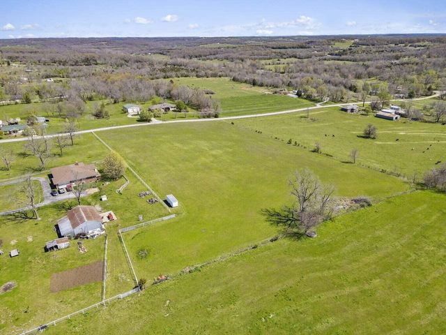 000 W Farm Road 64, Ash Grove, MO 65604