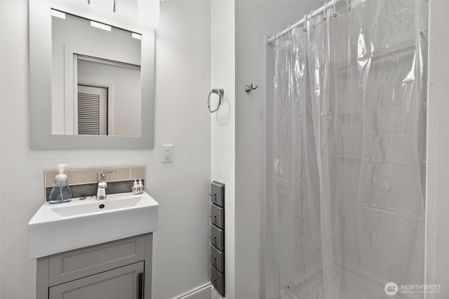 12828 78th Avenue S, Seattle, WA 98178