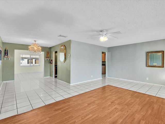 5711 NW 84th Avenue, Tamarac, FL 33321