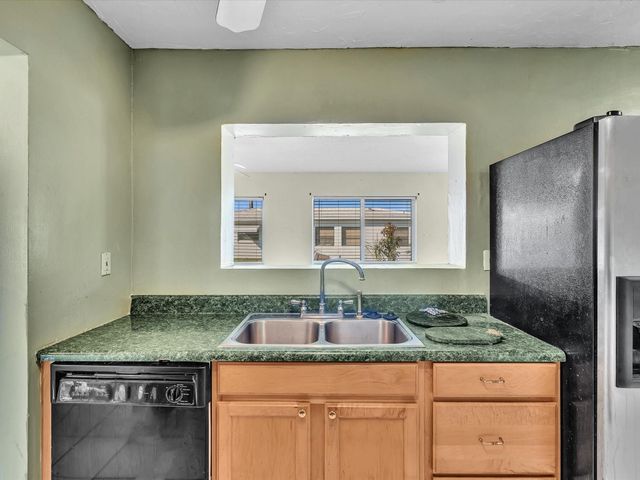 5711 NW 84th Avenue, Tamarac, FL 33321