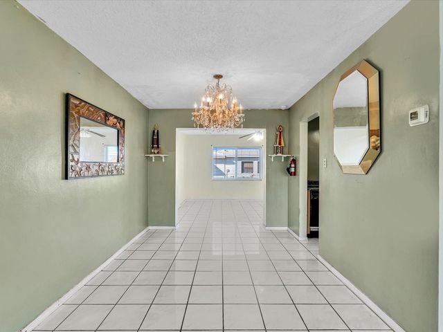 5711 NW 84th Avenue, Tamarac, FL 33321