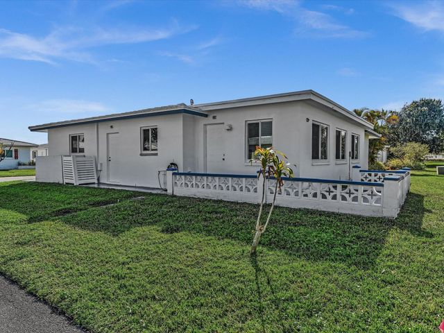 5711 NW 84th Avenue, Tamarac, FL 33321