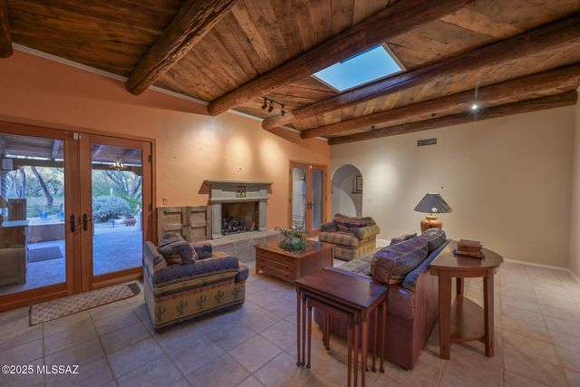 10475 E Speedway Boulevard, Tucson, AZ 85748