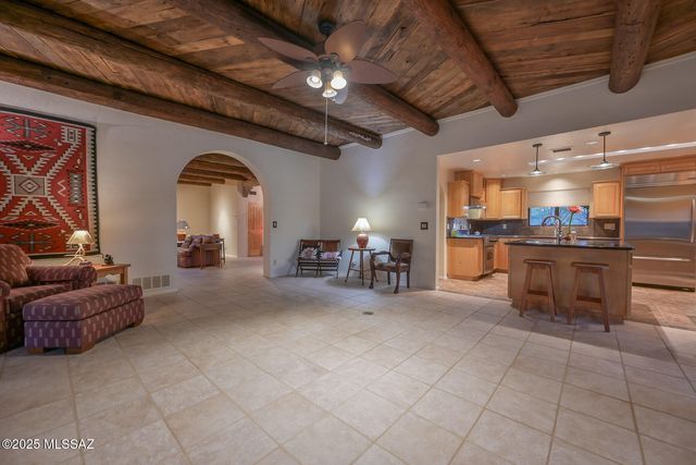 10475 E Speedway Boulevard, Tucson, AZ 85748