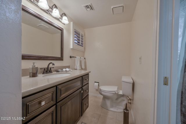 10475 E Speedway Boulevard, Tucson, AZ 85748