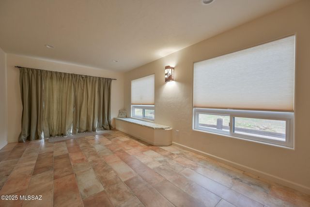 10475 E Speedway Boulevard, Tucson, AZ 85748