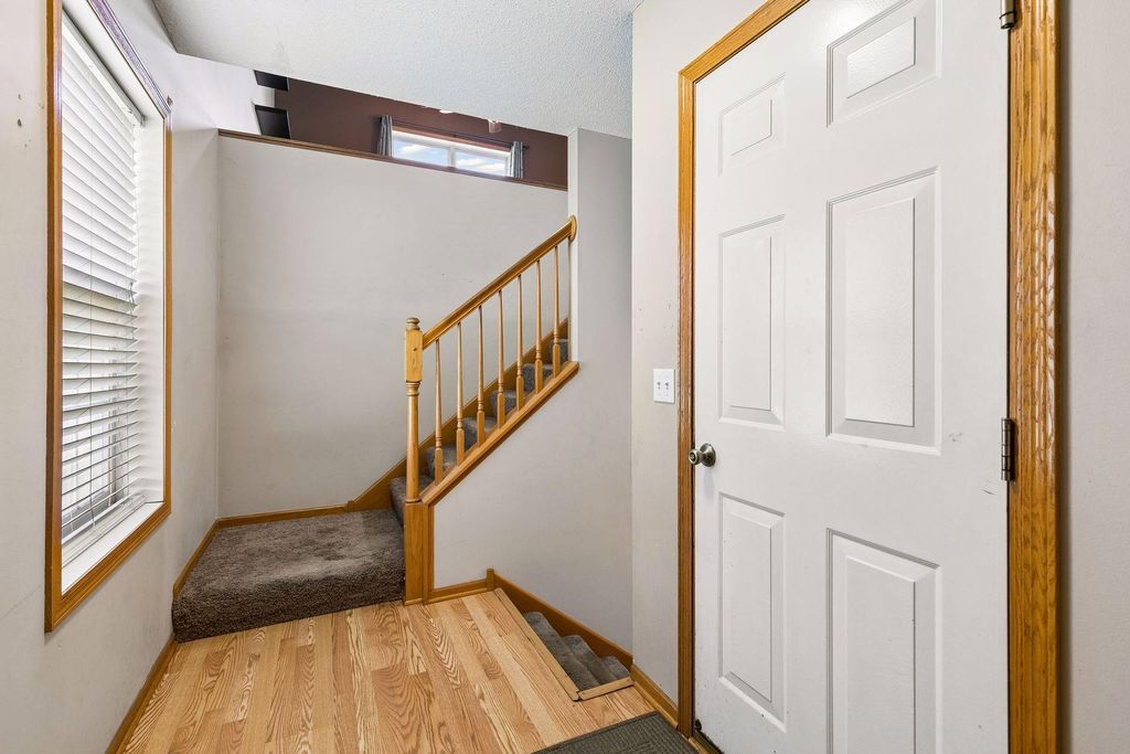 15576 Finch Avenue, Apple Valley, MN 55124 — photo 3