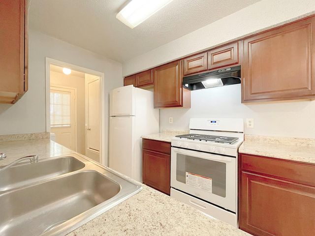 12414 Deer Falls DR A, Austin, TX 78729