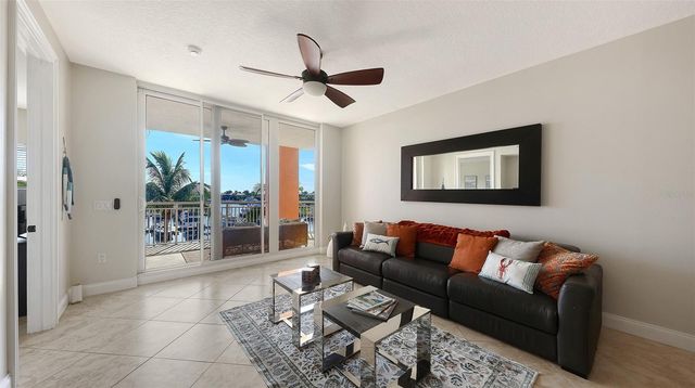 606 RIVIERA DUNES WAY 207, Palmetto, FL 34221