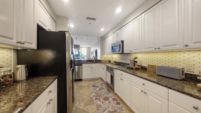 606 RIVIERA DUNES WAY 207, Palmetto, FL 34221