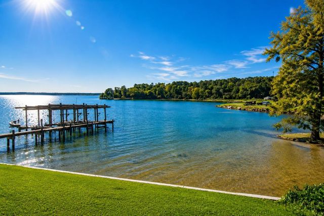 150 Edgewater Way, Point Blank, TX 77364
