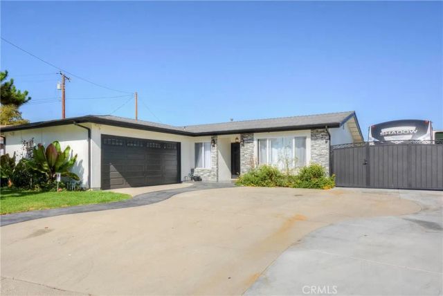 11445 184th, Artesia, CA 90701