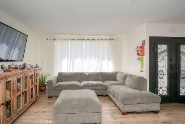 11445 184th, Artesia, CA 90701
