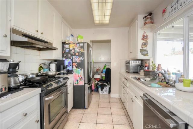 11445 184th, Artesia, CA 90701