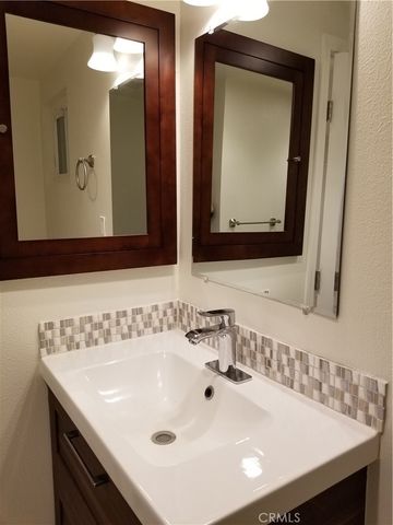 2863 Serang Place, Costa Mesa, CA 92626