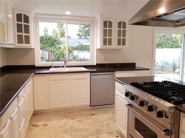 2863 Serang Place, Costa Mesa, CA 92626