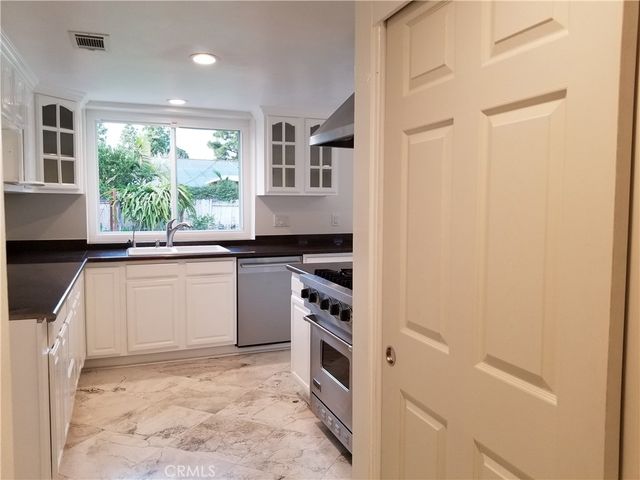2863 Serang Place, Costa Mesa, CA 92626