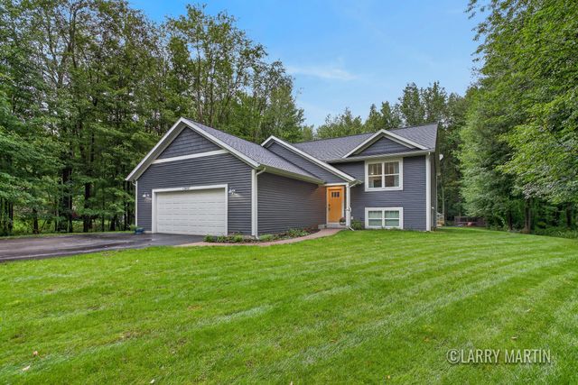 13437 Young Forest Court, Olive Twp, MI 49460
