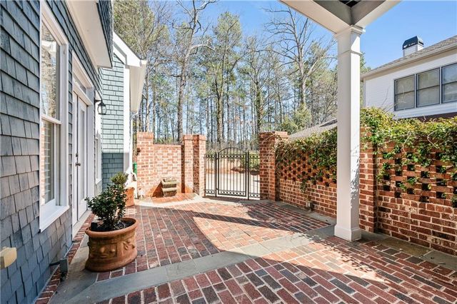 932 Manor Parc Drive, Decatur, GA 30033