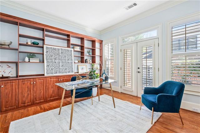 932 Manor Parc Drive, Decatur, GA 30033