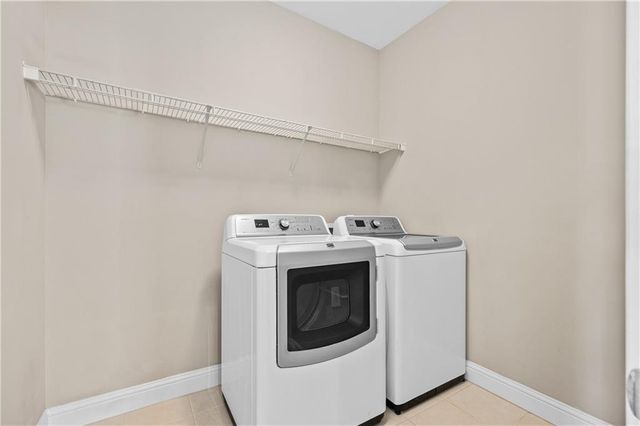 932 Manor Parc Drive, Decatur, GA 30033