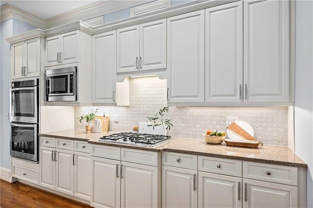 932 Manor Parc Drive, Decatur, GA 30033