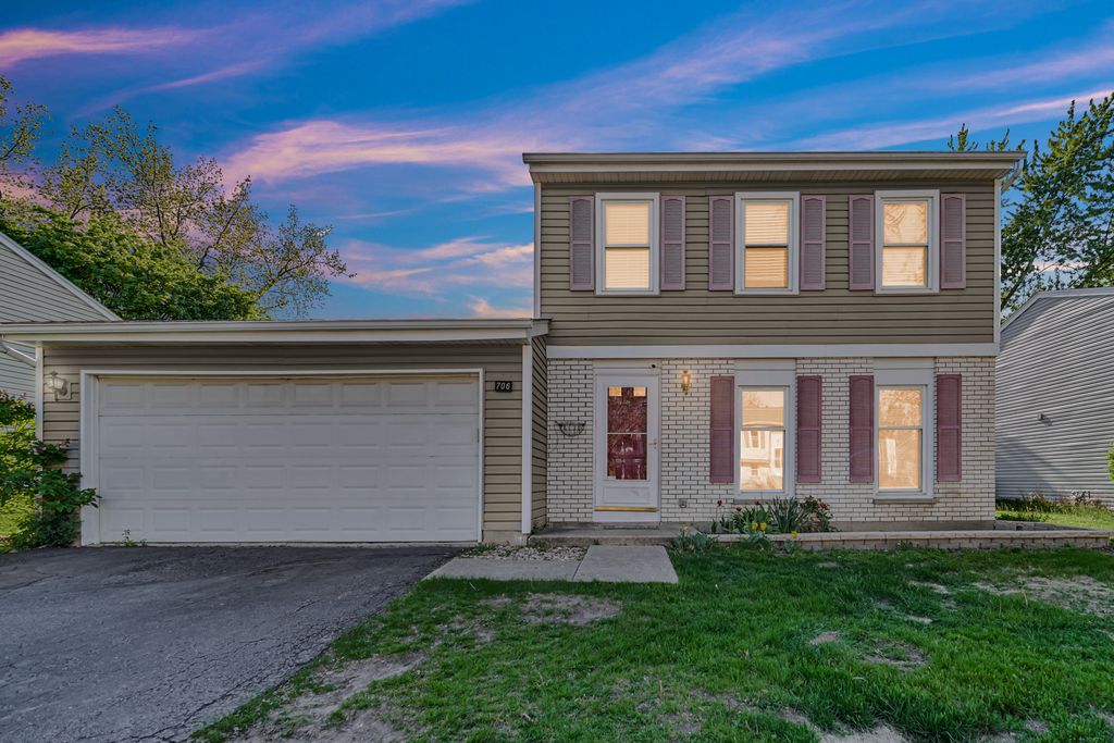 706 Shining Water Drive, Carol Stream, IL 60188