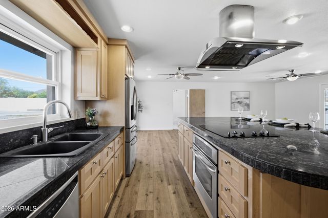 3312 E Flower Street, Phoenix, AZ 85018