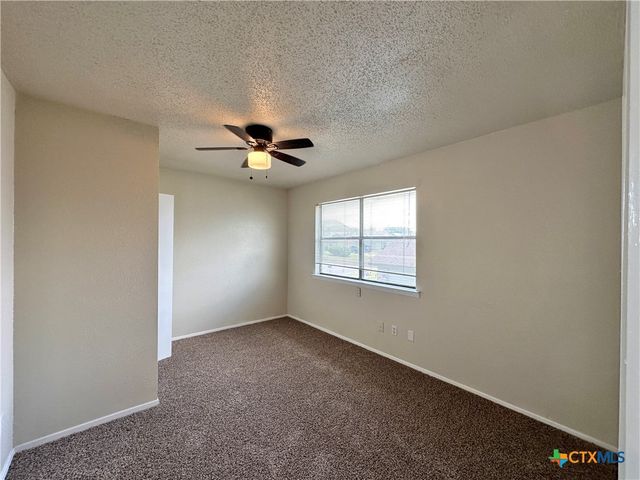 1302 Royal Crest Drive, Killeen, TX 76549