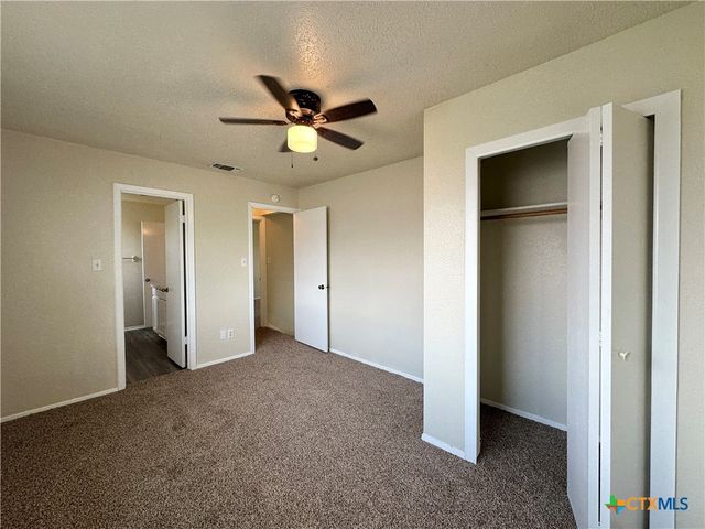 1302 Royal Crest Drive, Killeen, TX 76549