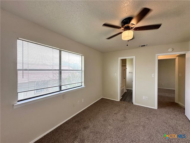 1302 Royal Crest Drive, Killeen, TX 76549