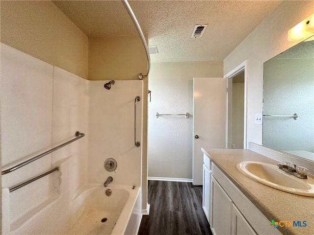 1302 Royal Crest Drive, Killeen, TX 76549