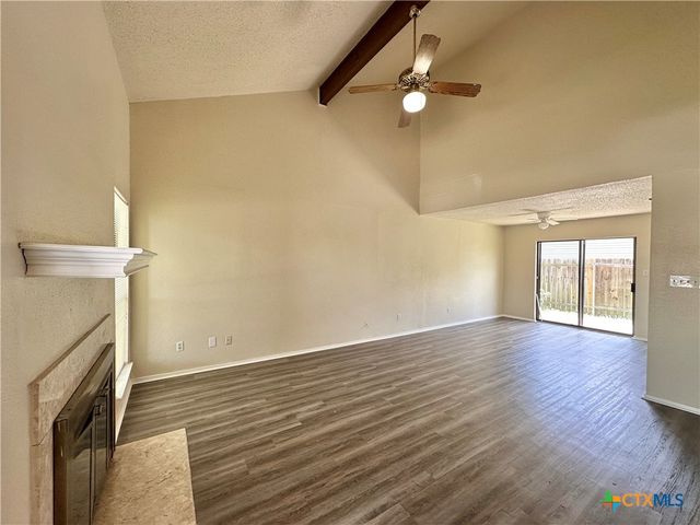 1302 Royal Crest Drive, Killeen, TX 76549