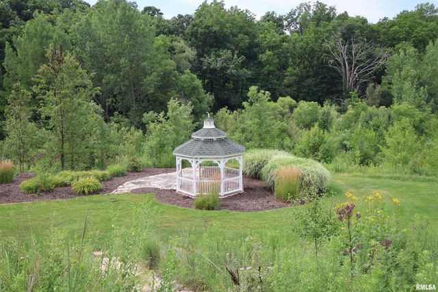 5723 W WOODBRIAR Lane, Peoria, IL 61615