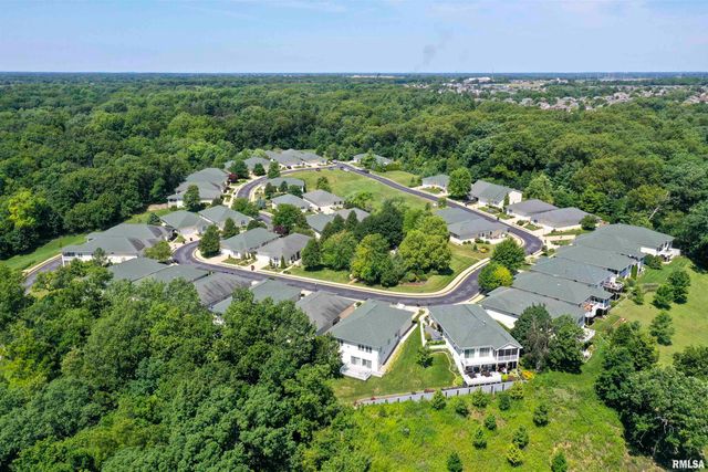 5723 W WOODBRIAR Lane, Peoria, IL 61615