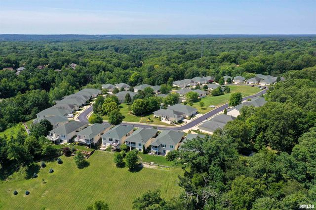 5723 W WOODBRIAR Lane, Peoria, IL 61615