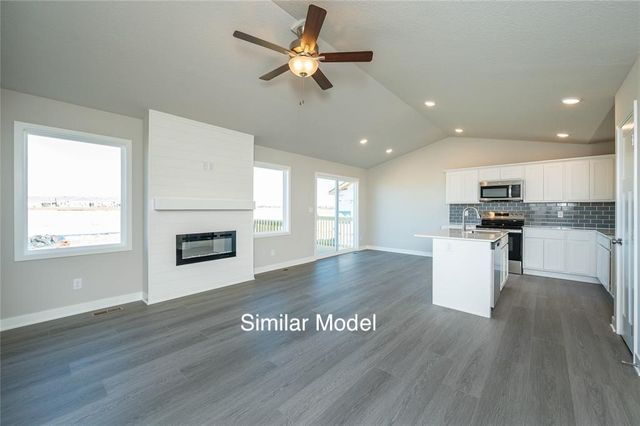 591 NW Cherrywood Lane, Grimes, IA 50111