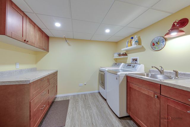 574 GEORGE Street, Wood Dale, IL 60191