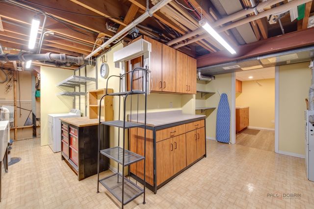 574 GEORGE Street, Wood Dale, IL 60191