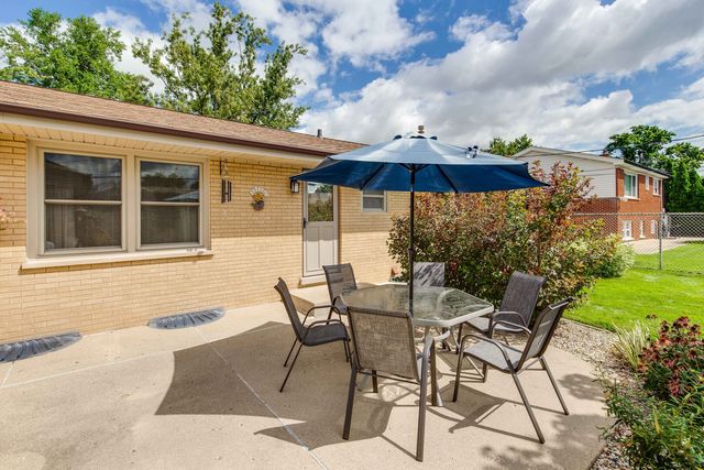 574 GEORGE Street, Wood Dale, IL 60191